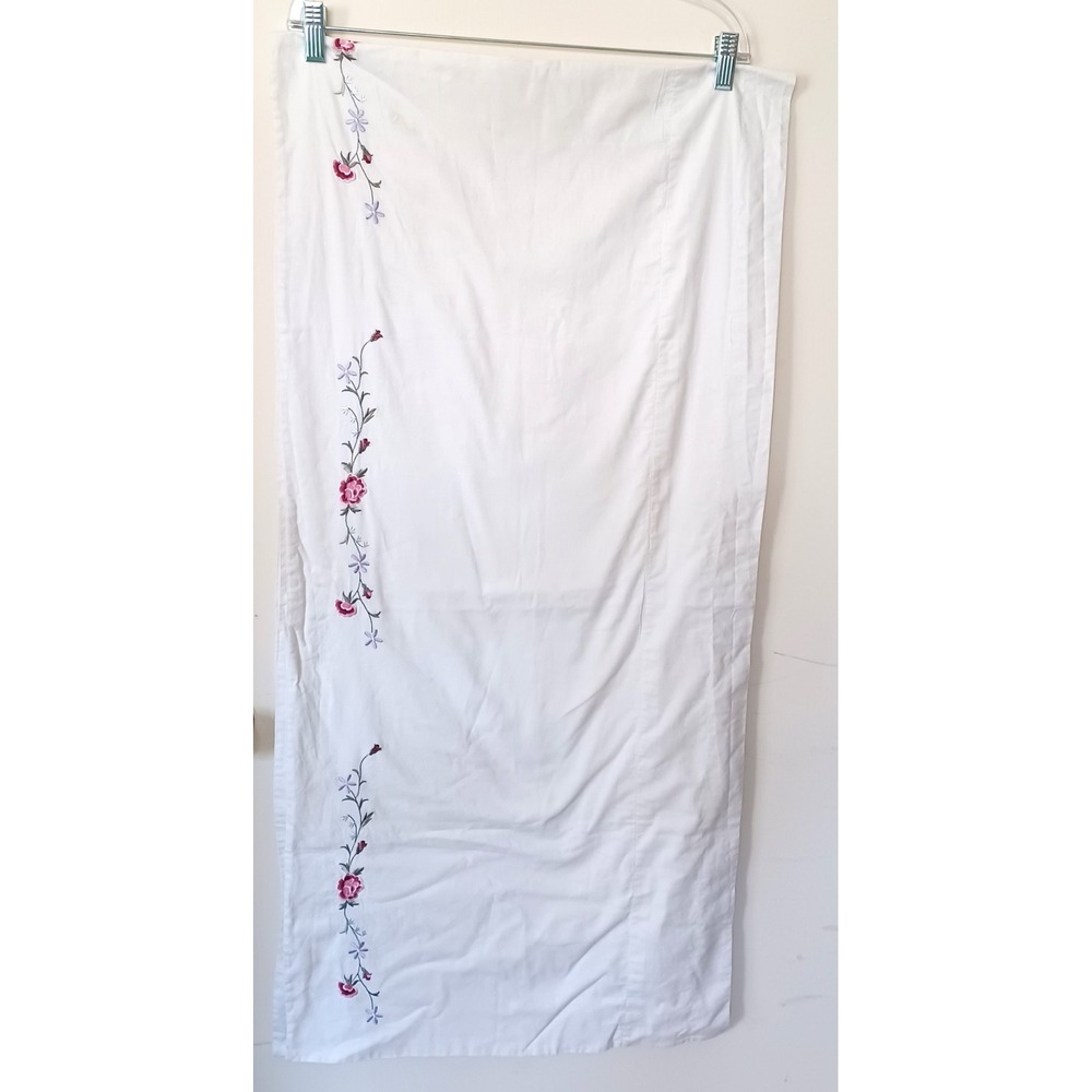 Floral Embroidered Valance Curtain JC Penney Cottage Farmhouse 18x84 White